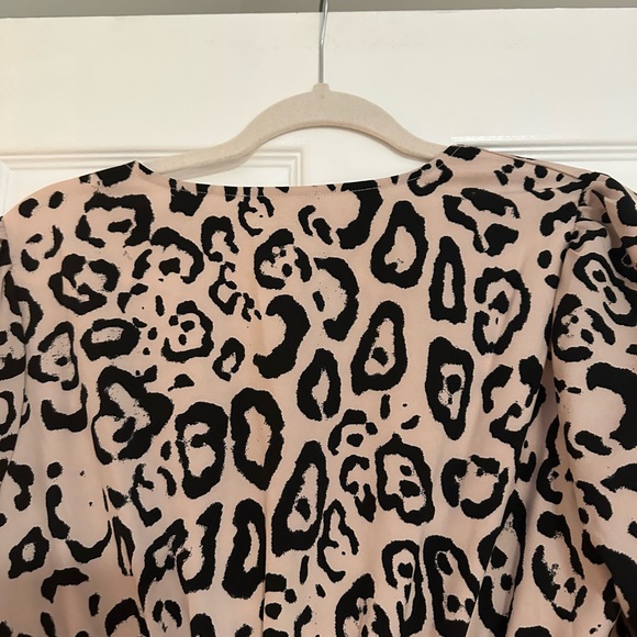 Socialite Leopard Cheetah Animal Print Long Sleeve Dress Womens Medium NEW - Picture 7 of 8